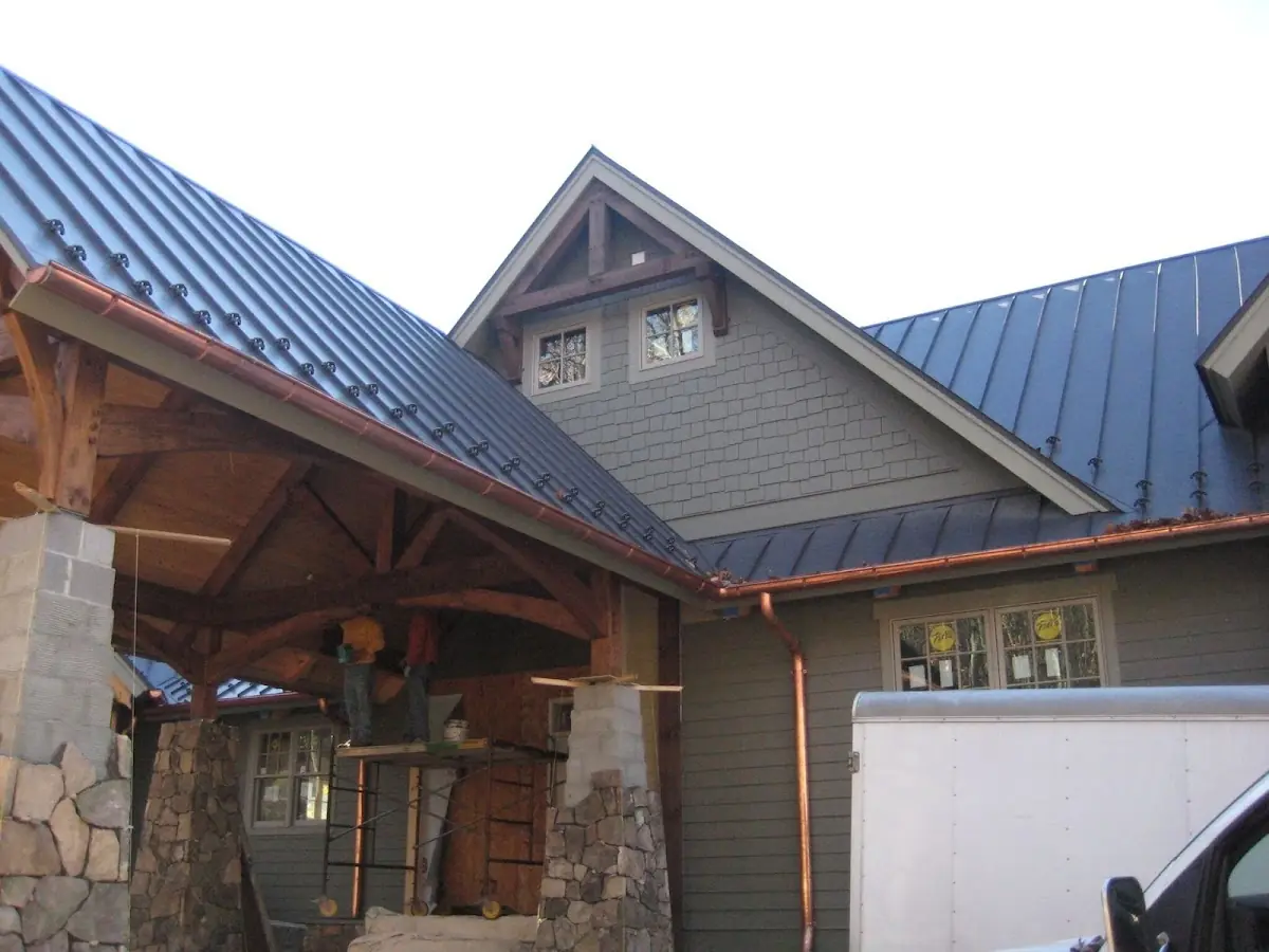 Craftsman Roofing team delivering quality roofing work in Hoods Mill